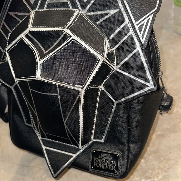 Loungefly Wakanda Forever Backpack - Picture 2 of 7